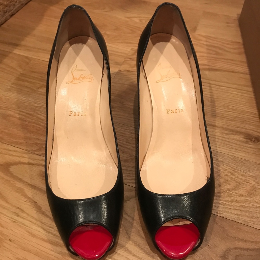 Christian Louboutin peep toe pump